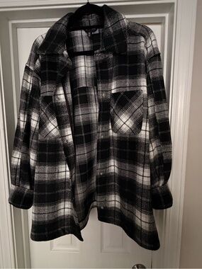 H&M Black and White Plaid Utility Shacket